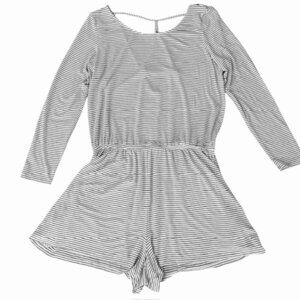 AMERICAN EAGLE Soft & Sexy Striped Romper with Pockets - Size Medium